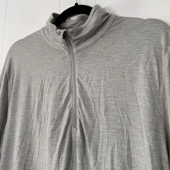 Vuori Men's Large Athletic Ease Shirt Gray Performance 1/4 Zip Long Sleeve - Picture 2 of 8